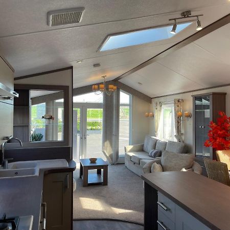 13 The Meadows New Beach Holiday Park Lägenhet Dymchurch Exteriör bild